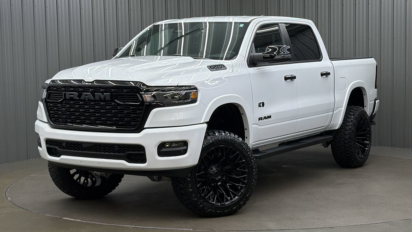 Used 2025 RAM 1500 Big Horn AWD/4WD video 1