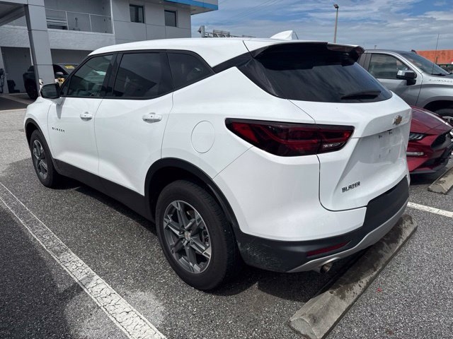 Used 2025 Chevrolet Blazer LT FWD image 4