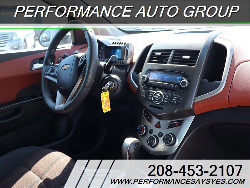 Used 2014 Chevrolet Sonic LT FWD image 20