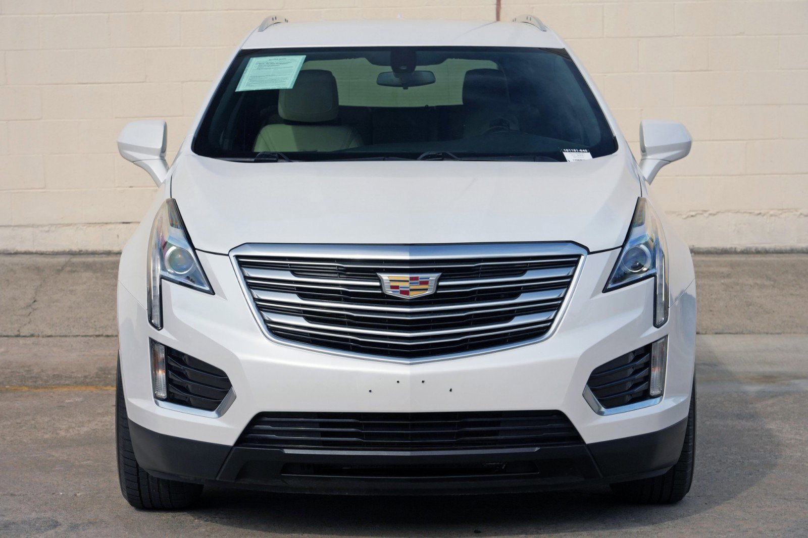 Used 2017 Cadillac XT5 FWD image 40