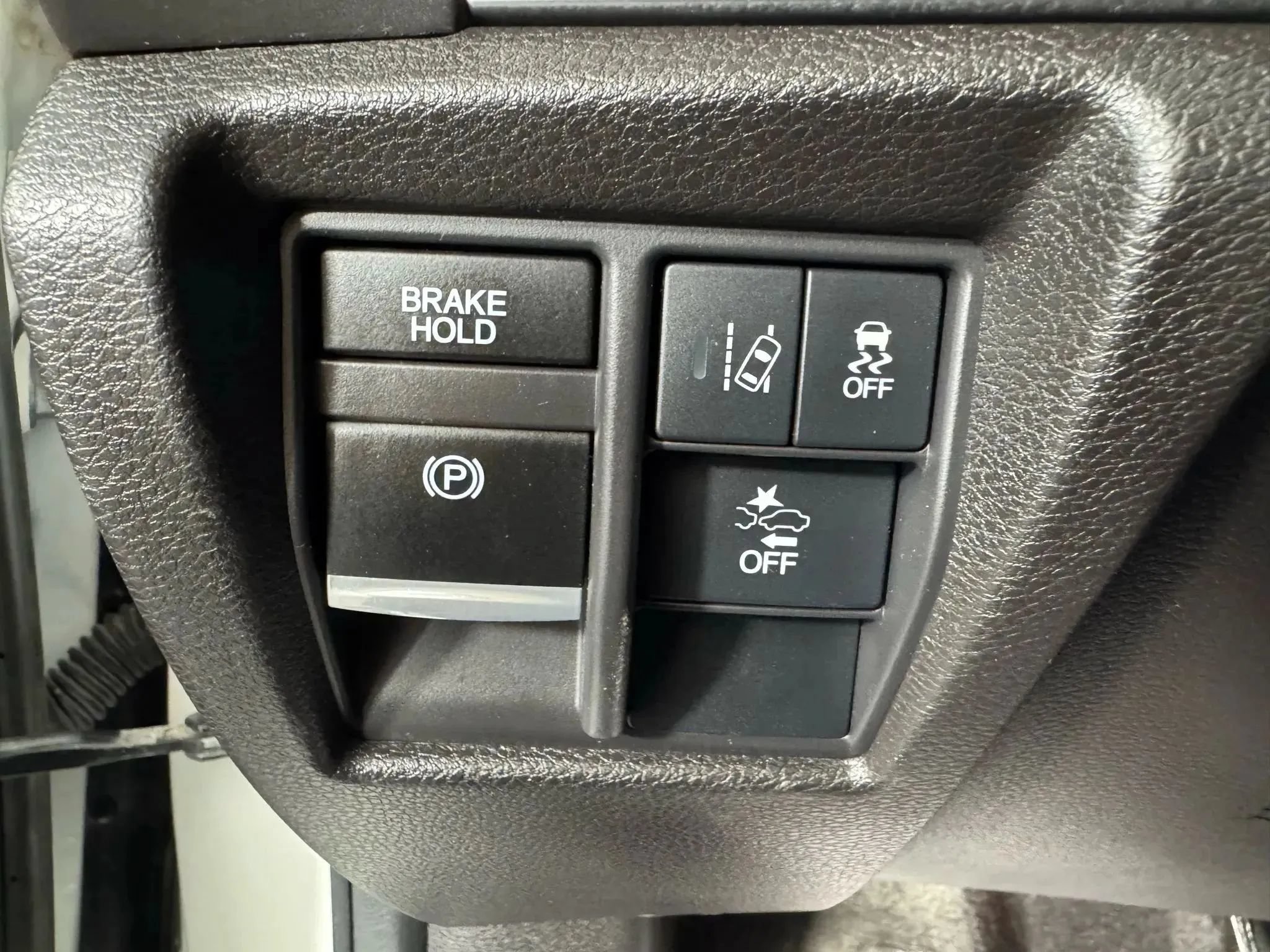 Used 2017 Acura MDX w/ Technology Package AWD/4WD image 15