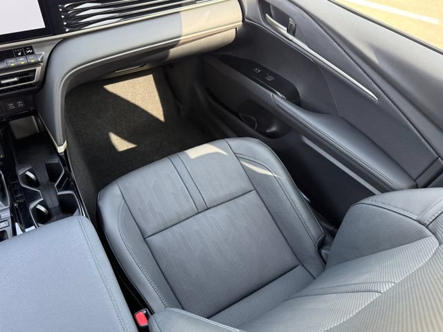 Used 2026 Toyota Camry XSE FWD image 26