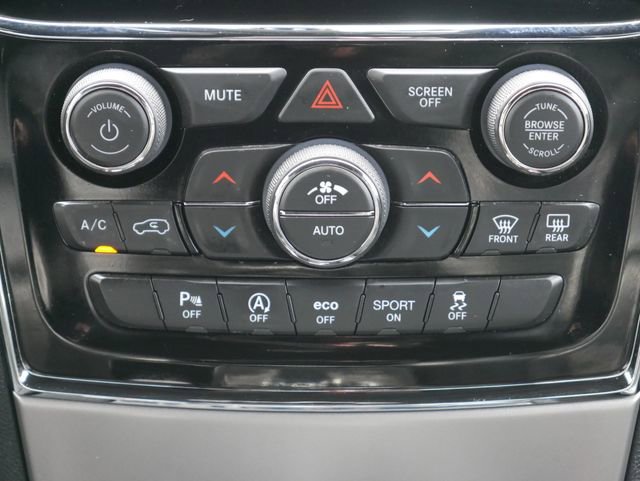 Used 2020 Jeep Grand Cherokee Limited image 21