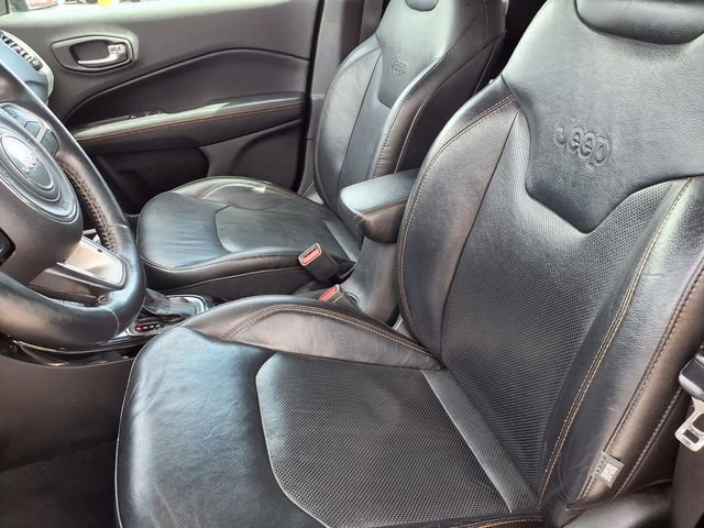 Used 2018 Jeep Compass Limited image 3