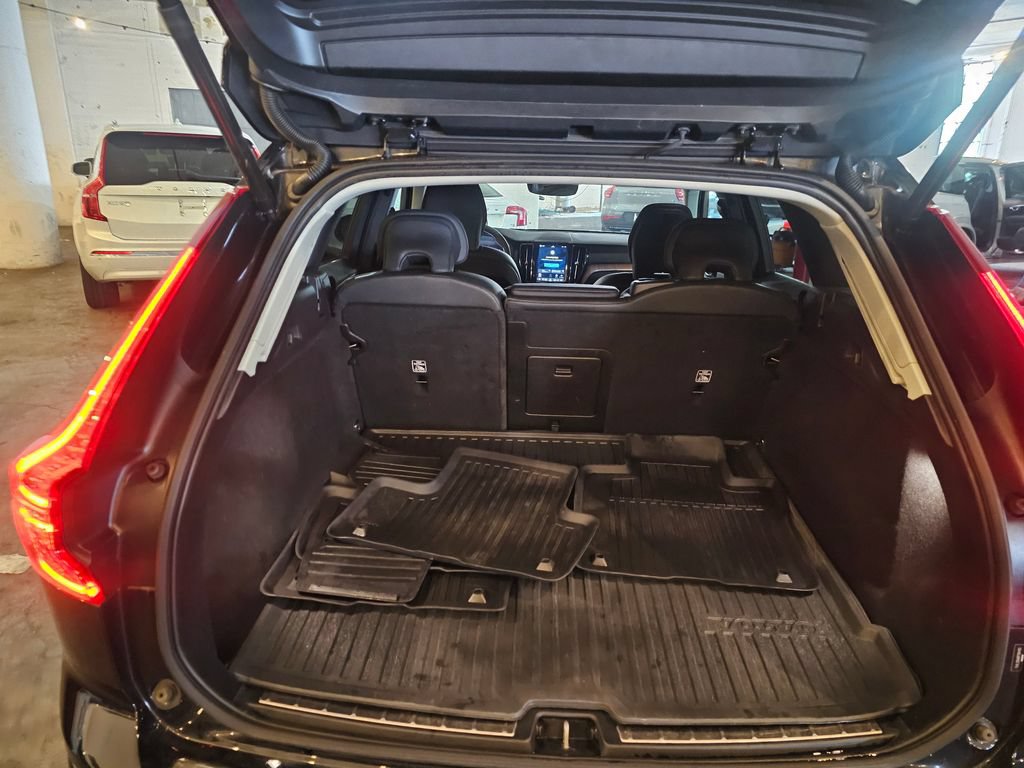 Certified 2023 Volvo XC60 B5 Plus w/ Climate Package AWD/4WD image 7