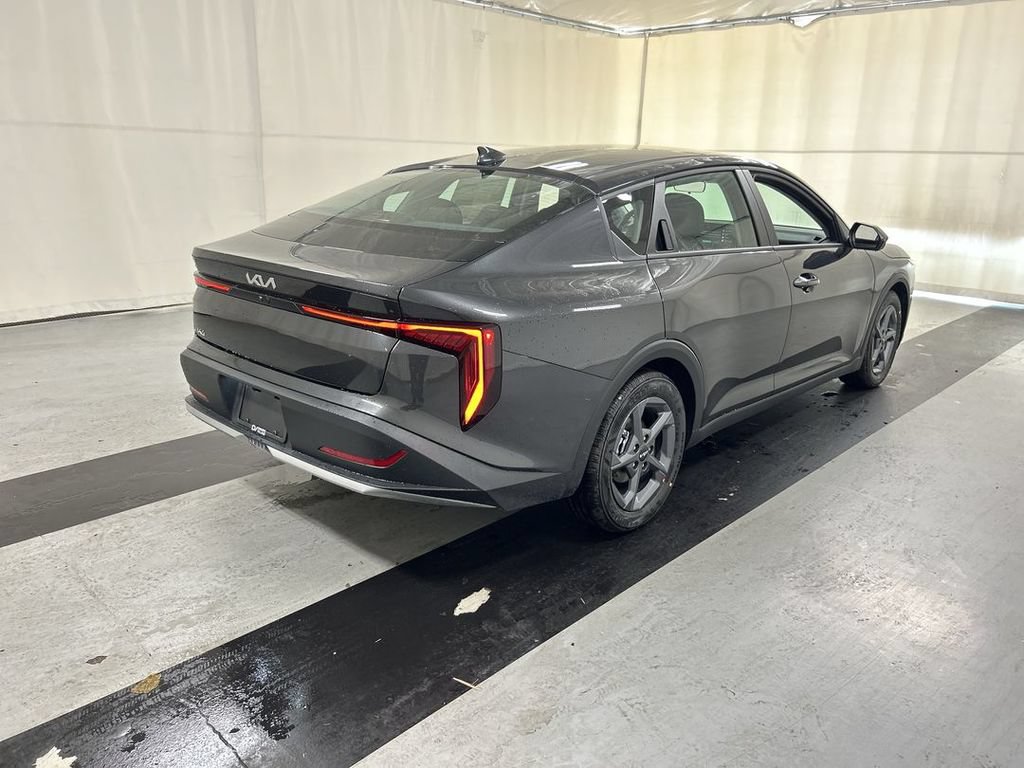 New 2026 Kia K4 FWD image 2