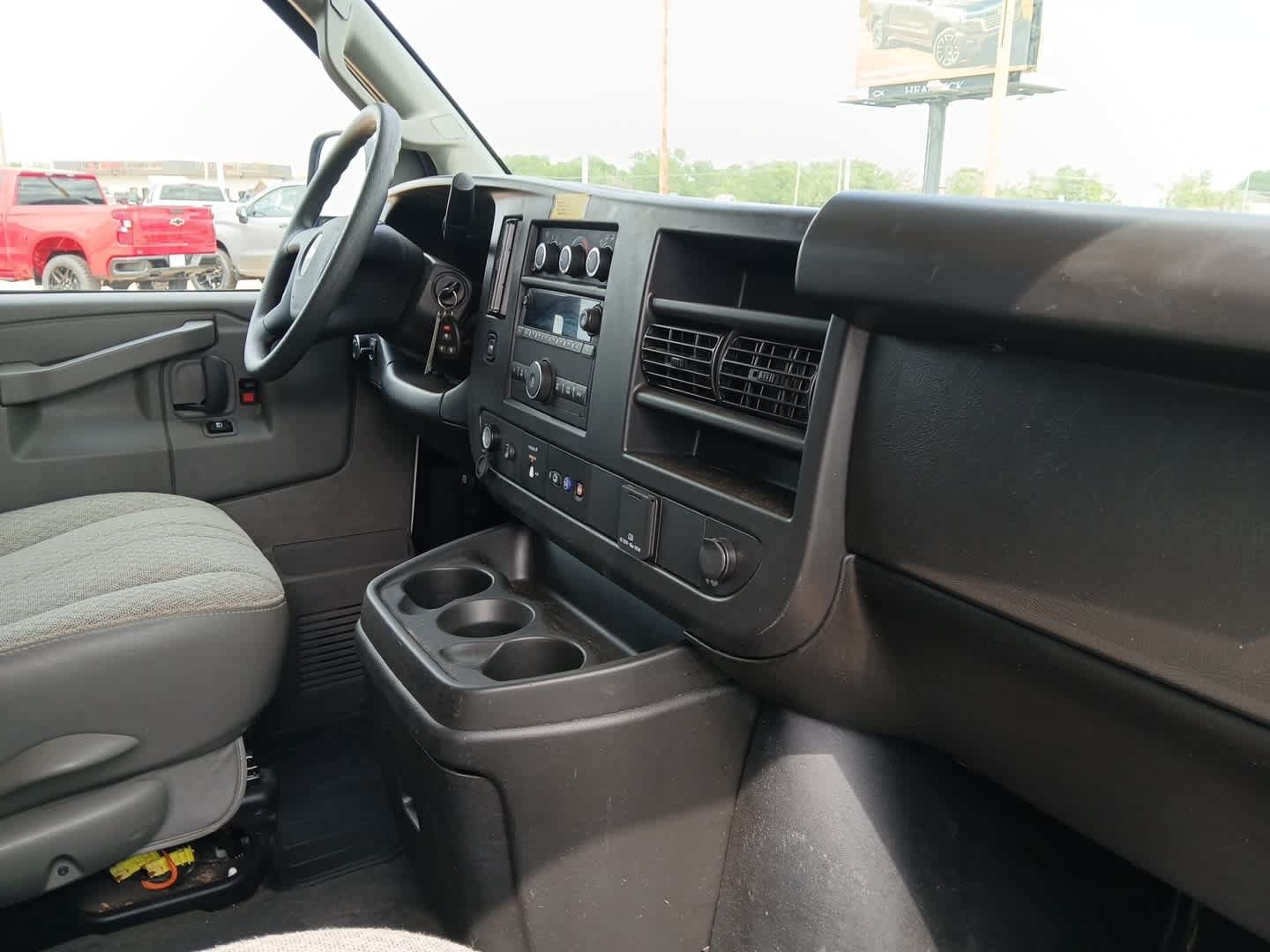 Used 2025 Chevrolet Express 3500 LS RWD image 44