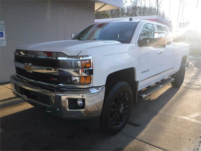 Used 2015 Chevrolet Silverado 2500 LTZ image 16