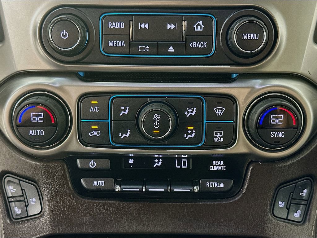 Used 2018 Chevrolet Suburban Premier image 19