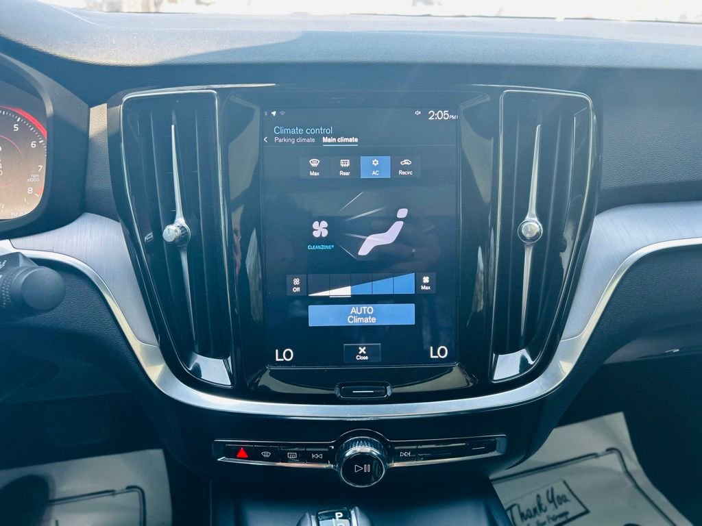 Used 2020 Volvo S60 T5 Momentum image 36