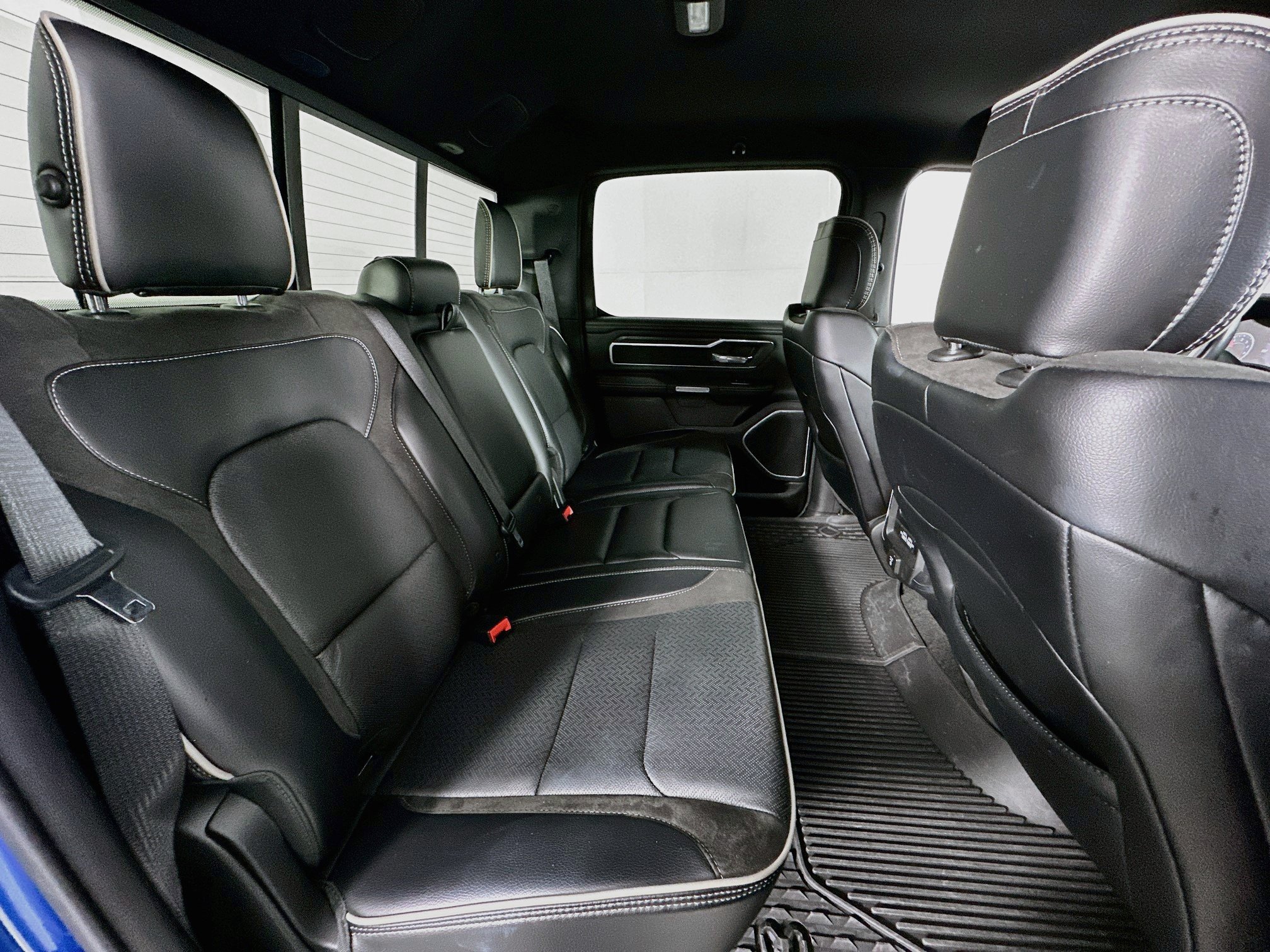 Used 2023 RAM 1500 Laramie AWD/4WD image 26
