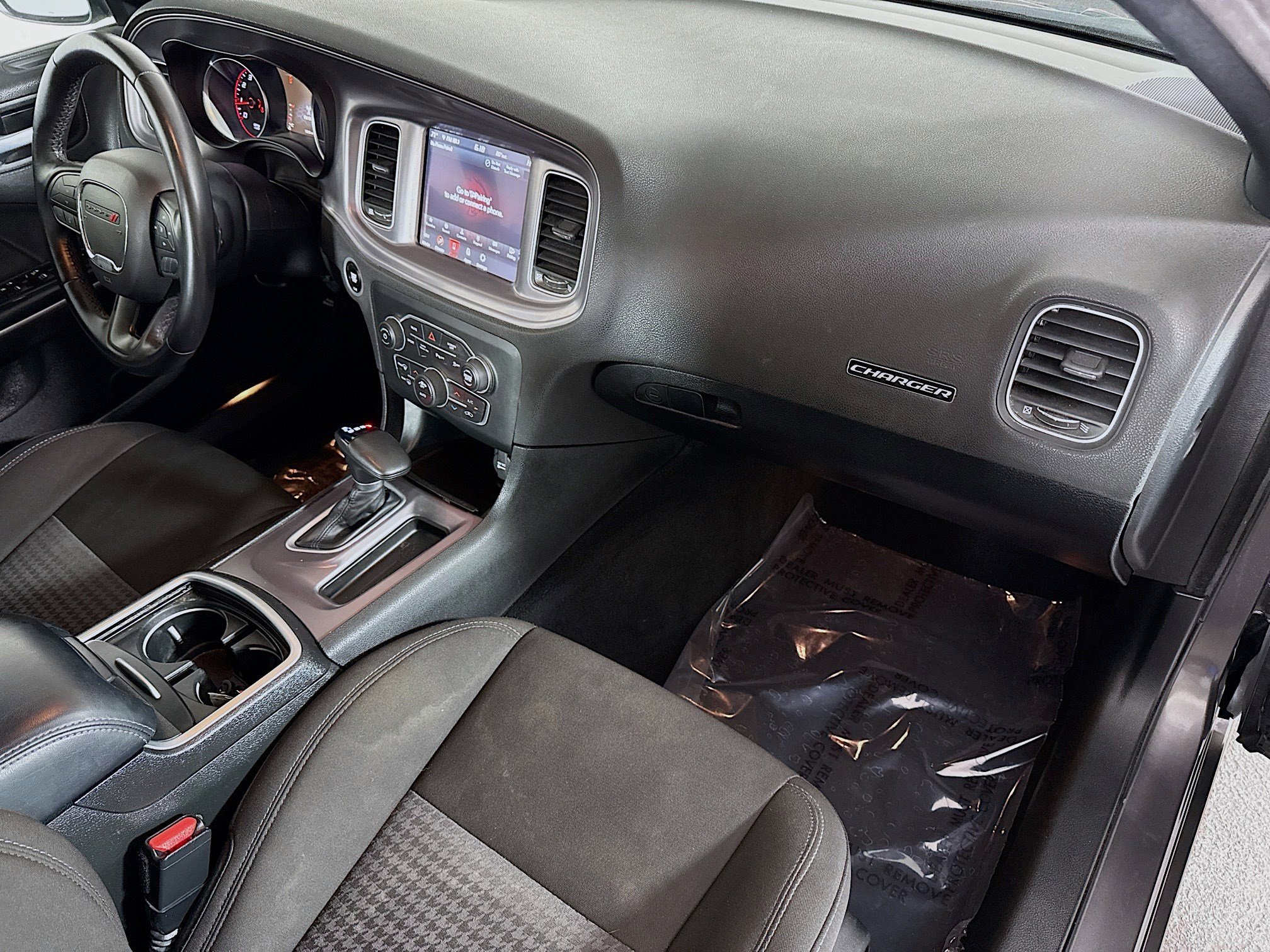 Used 2023 Dodge Charger GT image 30