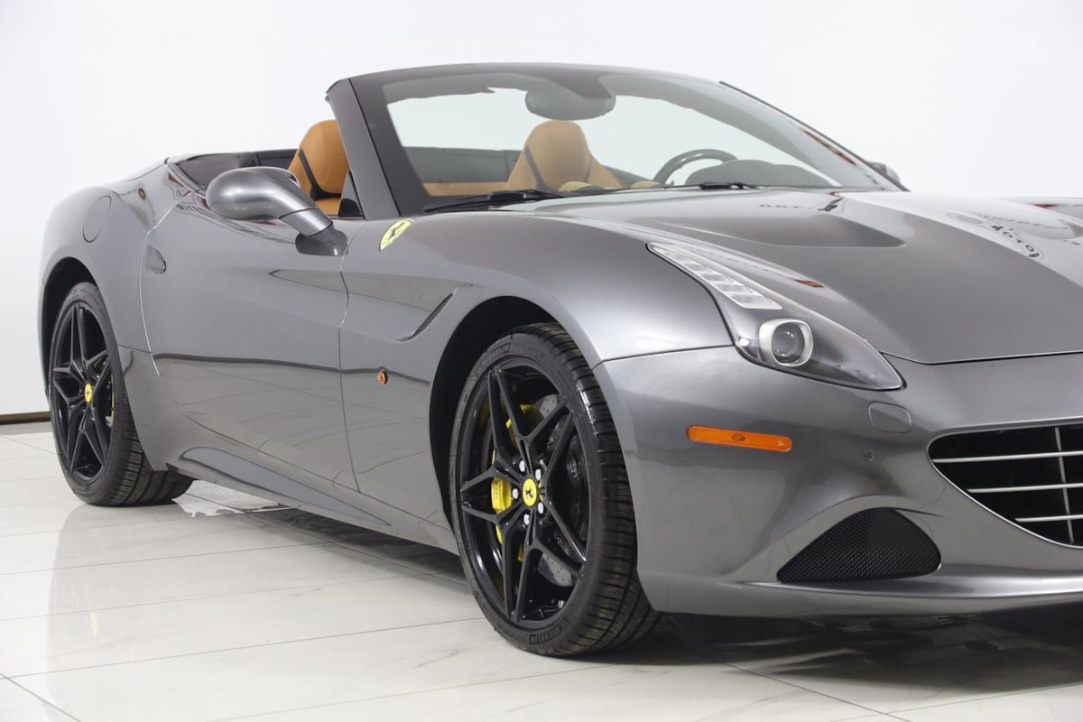 Used 2018 Ferrari California T image 69