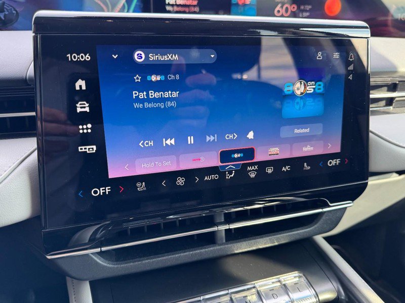 Certified 2024 Lincoln Nautilus Premier image 16