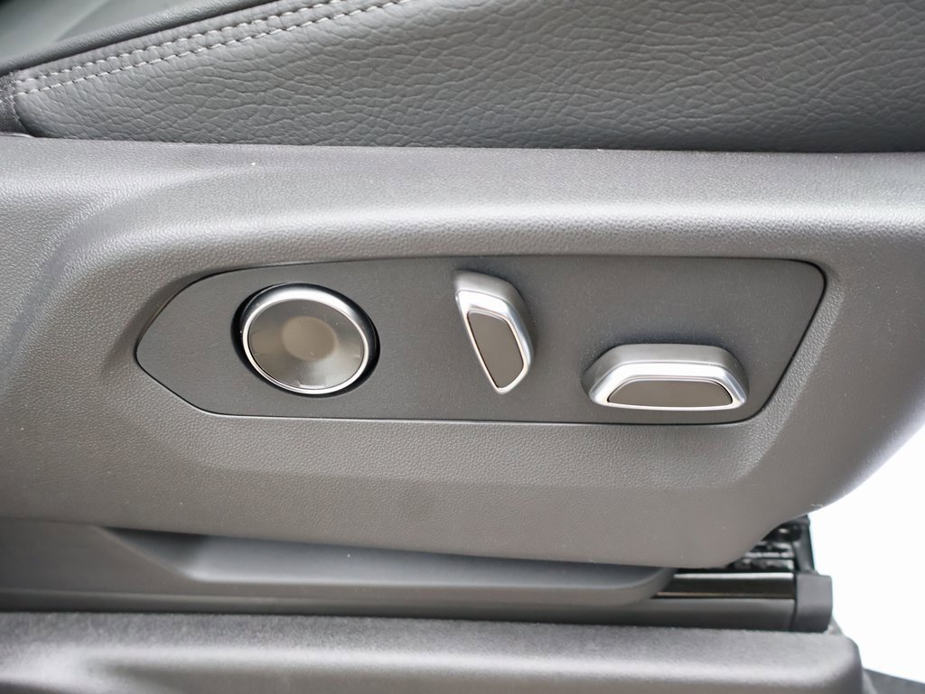 New 2026 GMC Yukon Denali image 47