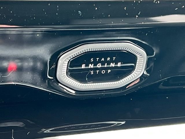 New 2026 Jeep Grand Cherokee Altitude image 27