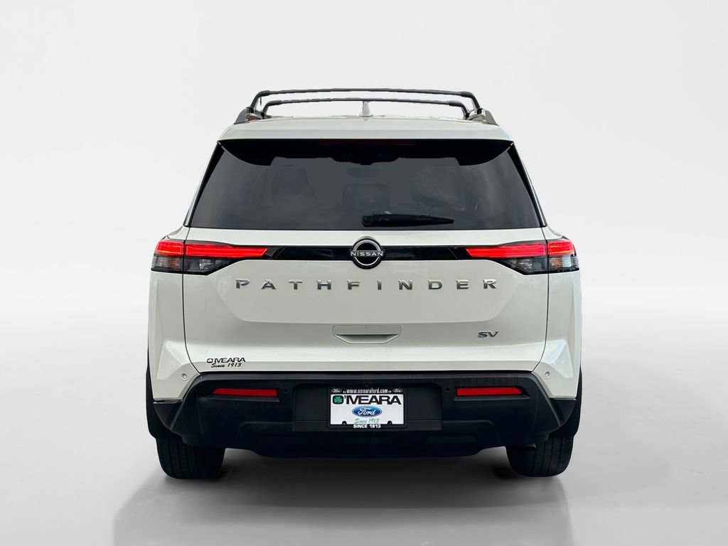 Used 2024 Nissan Pathfinder SV image 4
