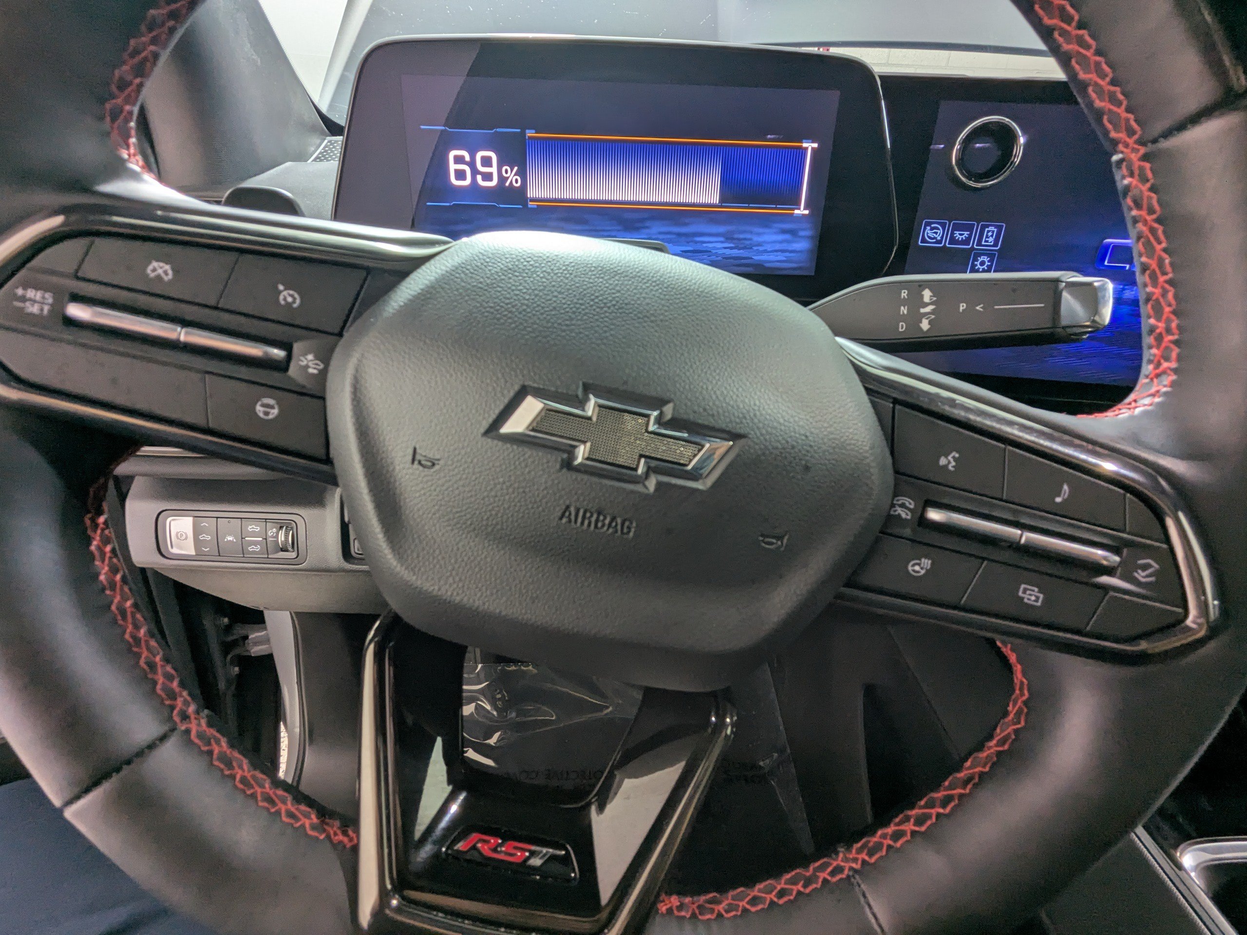 Used 2025 Chevrolet Silverado EV RST AWD/4WD image 26