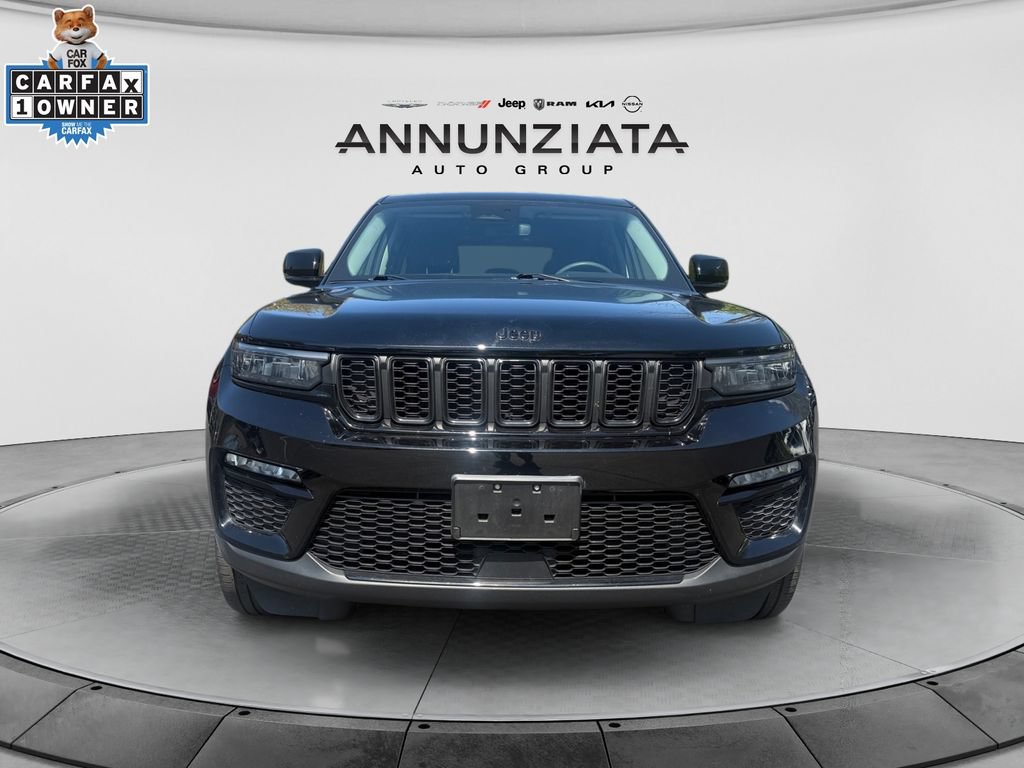 Used 2023 Jeep Grand Cherokee Limited w/ Black Appearance Package AWD/4WD image 8
