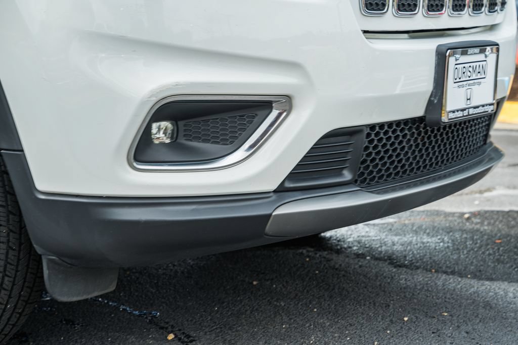 Used 2019 Jeep Cherokee Limited AWD/4WD image 15