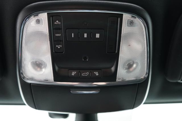 Used 2020 Jeep Grand Cherokee Altitude image 54