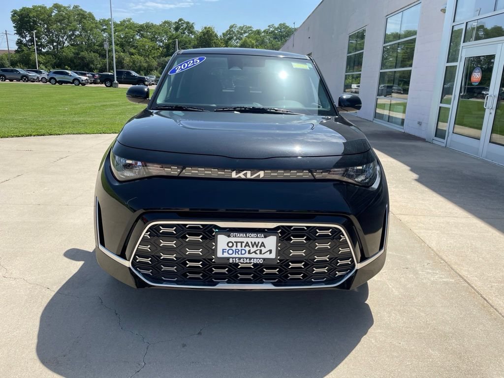 Used 2025 Kia Soul GT-Line FWD image 3