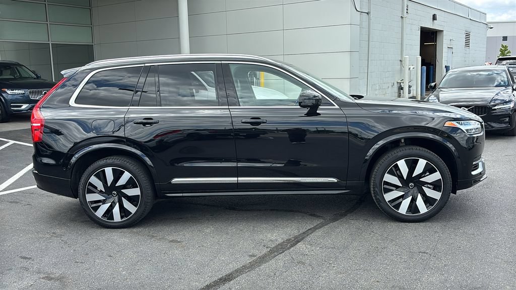 Used 2024 Volvo XC90 T8 Plus w/ Protection Package Premier AWD/4WD image 27