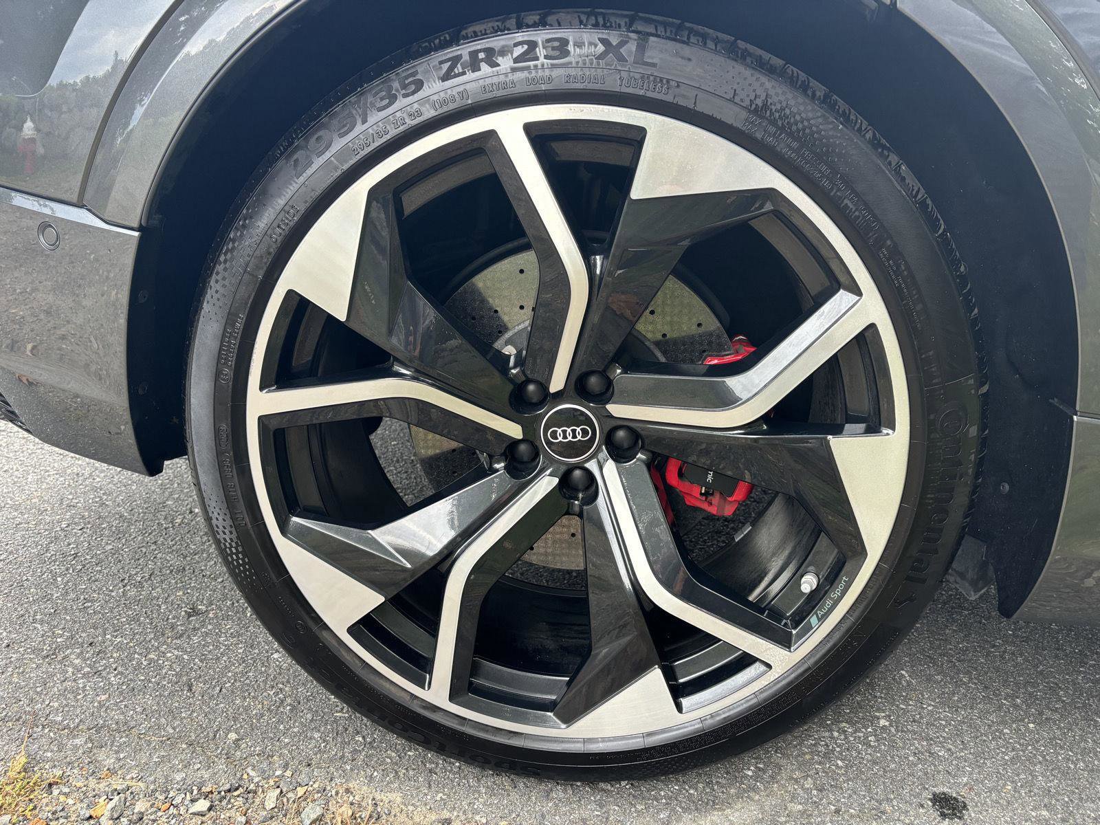 Used 2021 Audi RS Q8 w/ Carbon Optic Package image 24