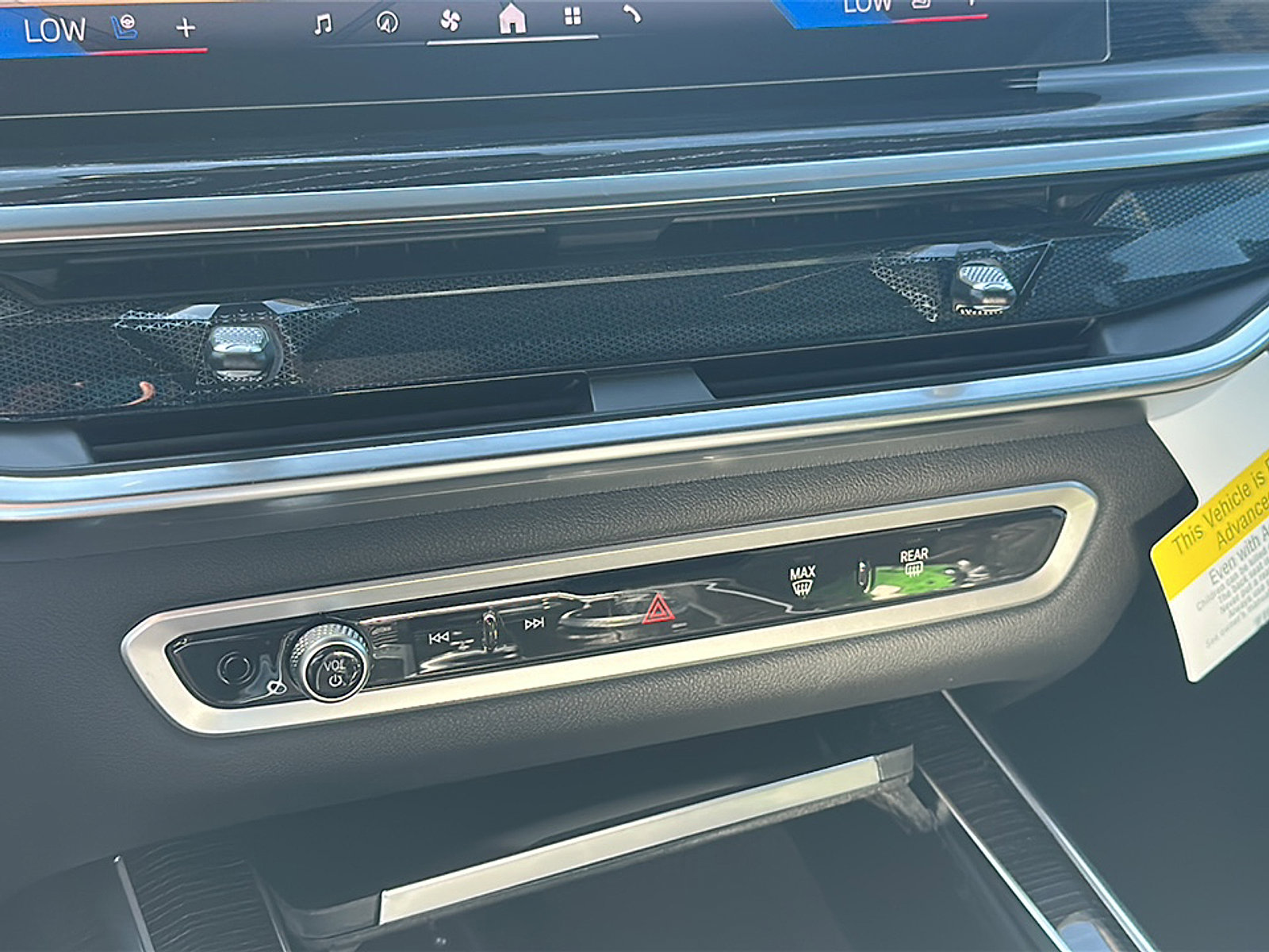 New 2026 BMW X7 xDrive40i w/ M Sport Package image 25
