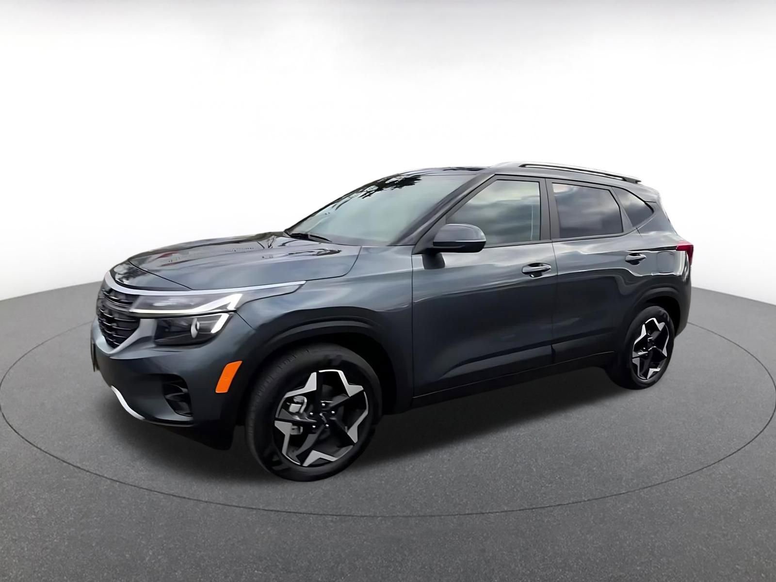 Used 2025 Kia Seltos S image 8