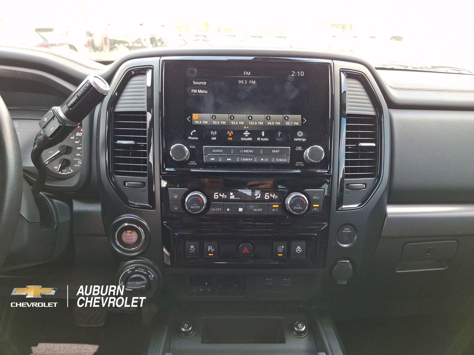 Used 2021 Nissan Titan PRO-4X w/ Pro-4x Convenience Package AWD/4WD image 11