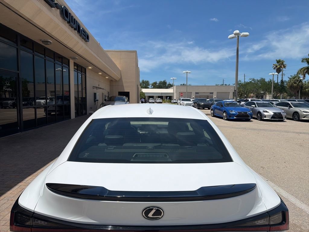 Used 2021 Lexus IS 350 F Sport w/ Navigation Package RWD image 5
