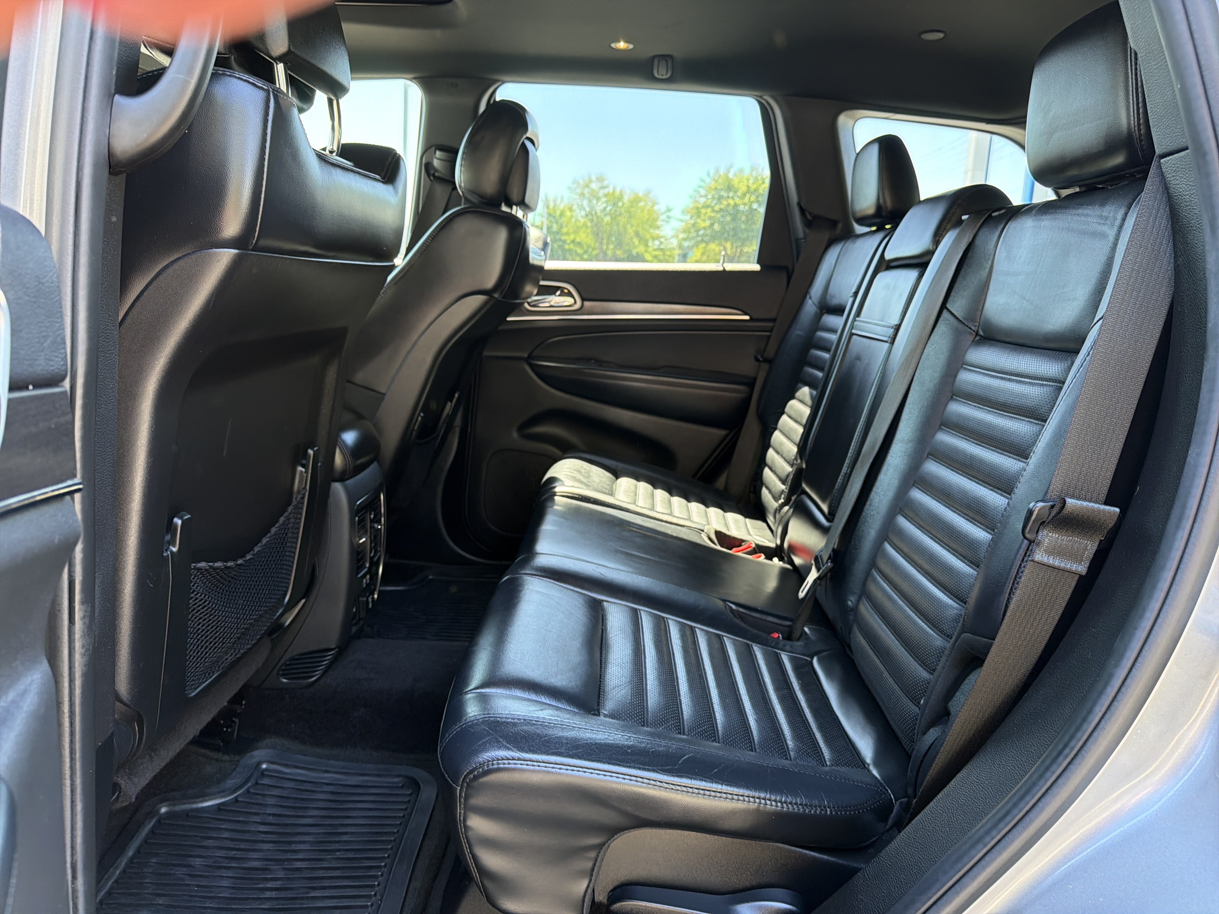 Used 2018 Jeep Grand Cherokee Limited AWD/4WD image 32