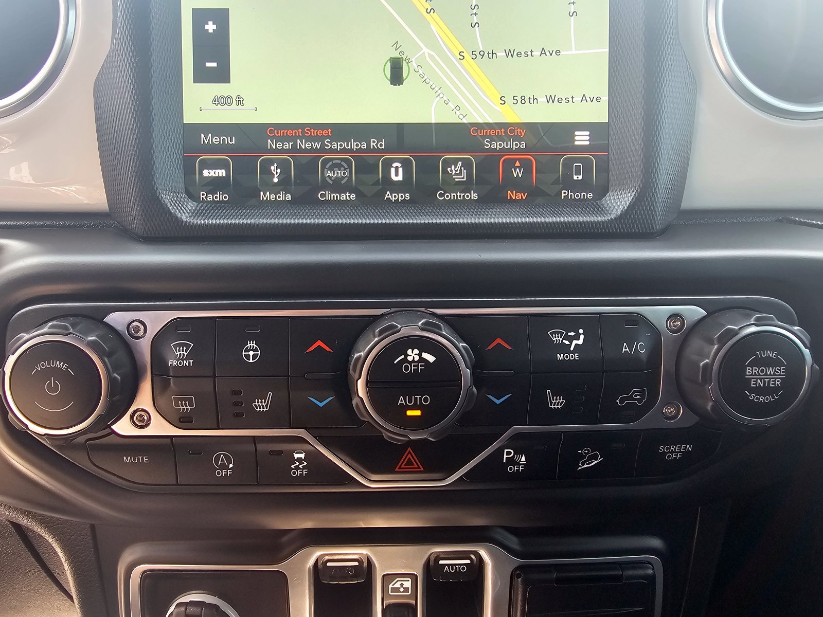 Used 2018 Jeep Wrangler Unlimited Rubicon AWD/4WD image 19