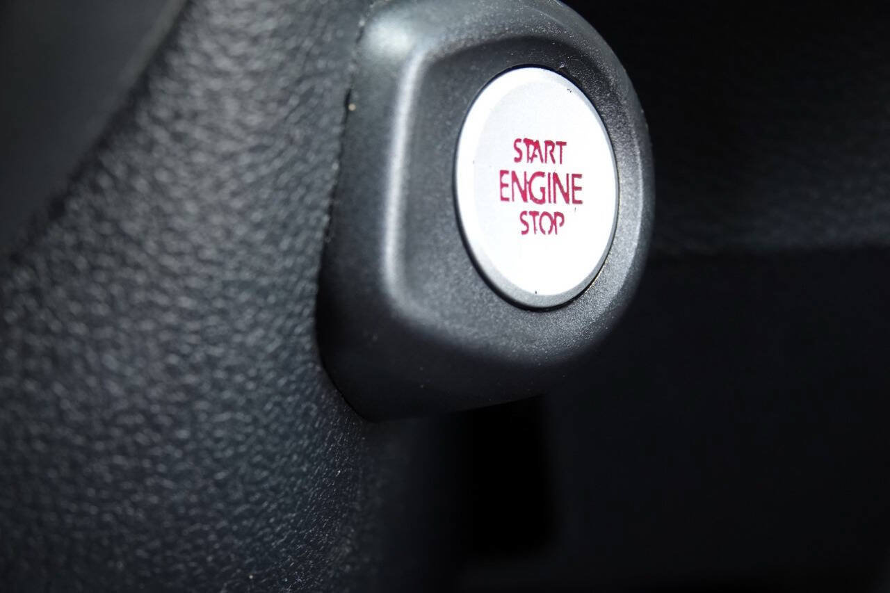 Used 2012 Volkswagen Jetta TDI FWD image 73