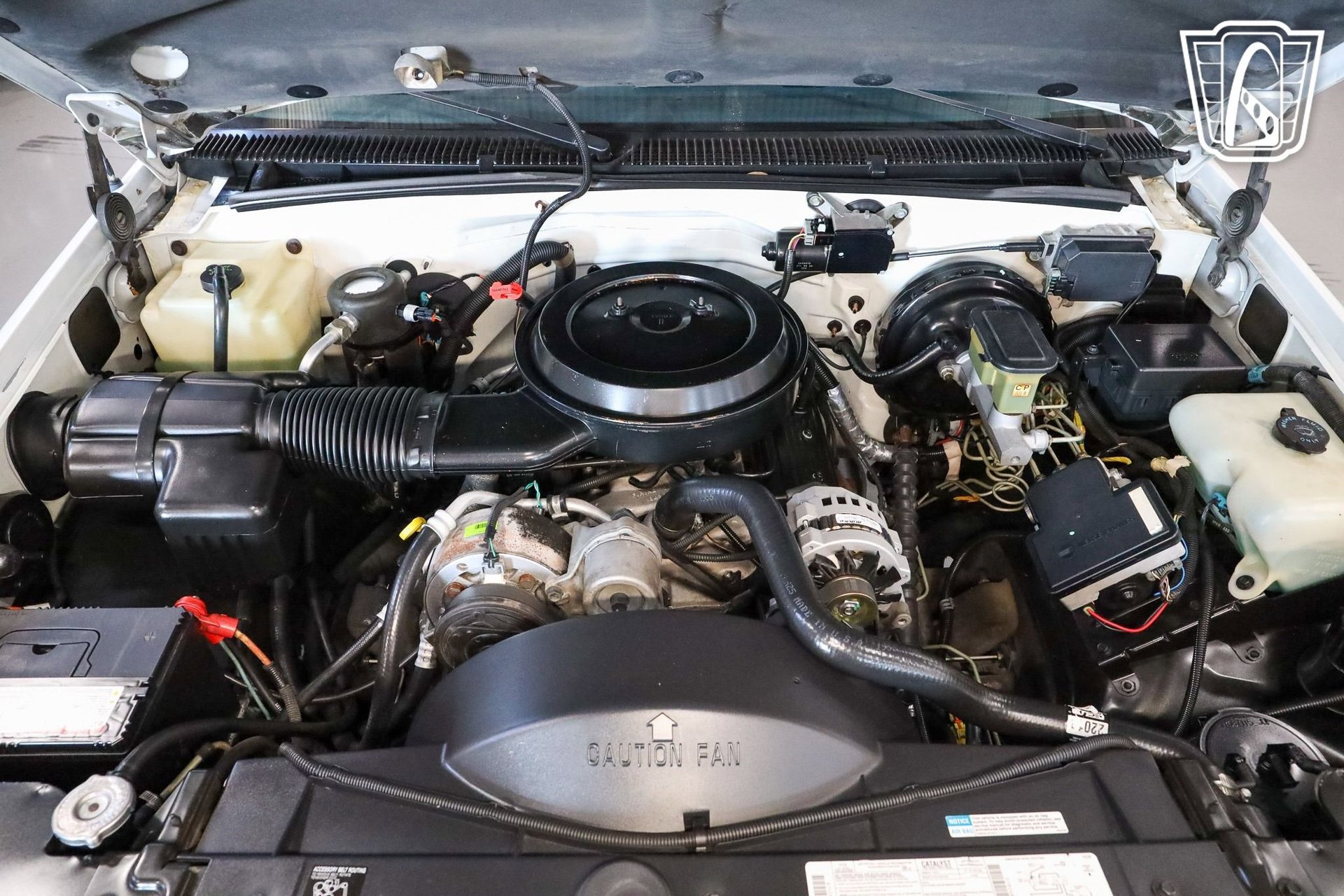 Used 1995 GMC Yukon 4WD 2-Door image 2