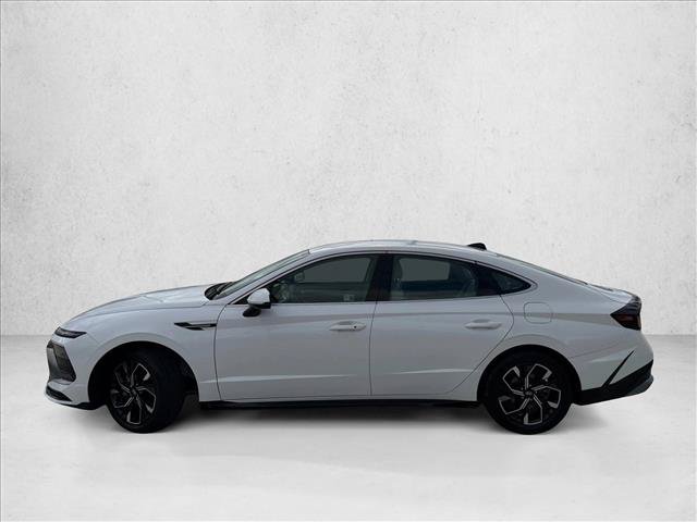 Used 2025 Hyundai Sonata SEL FWD image 9