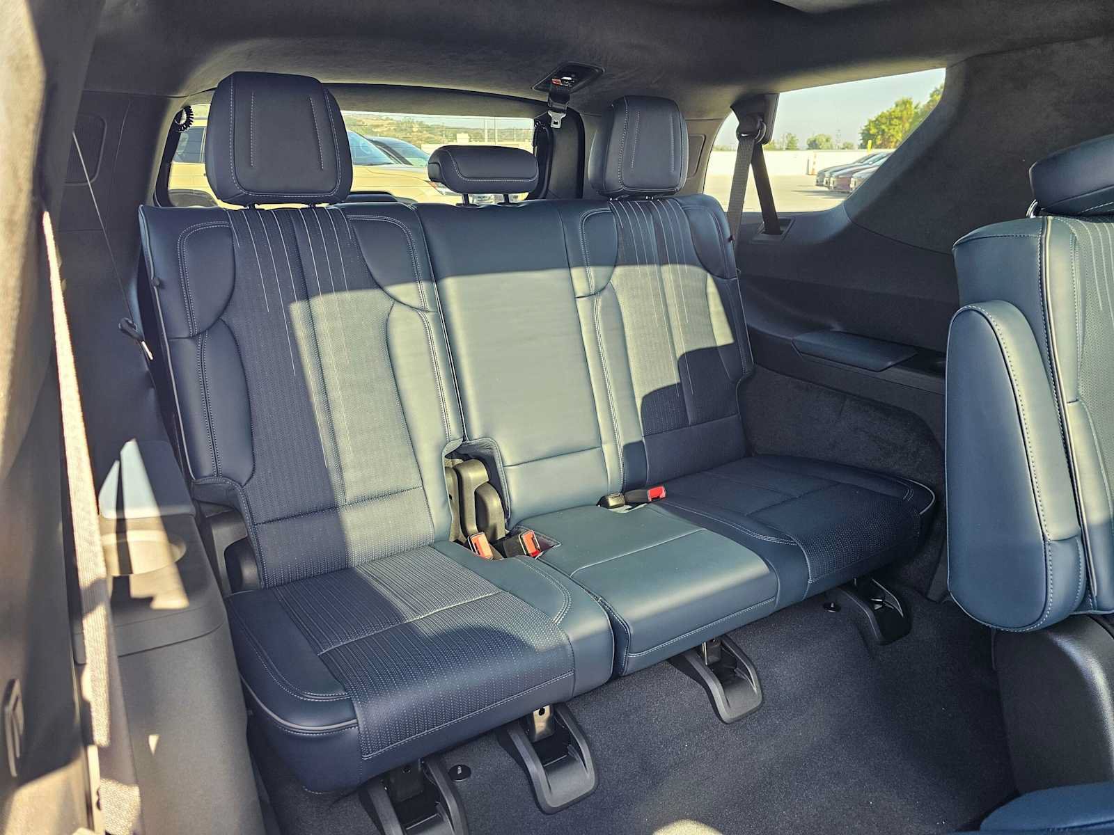 New 2026 Cadillac Escalade IQL Sport 2 w/ LPO, ONYX Package AWD/4WD image 13