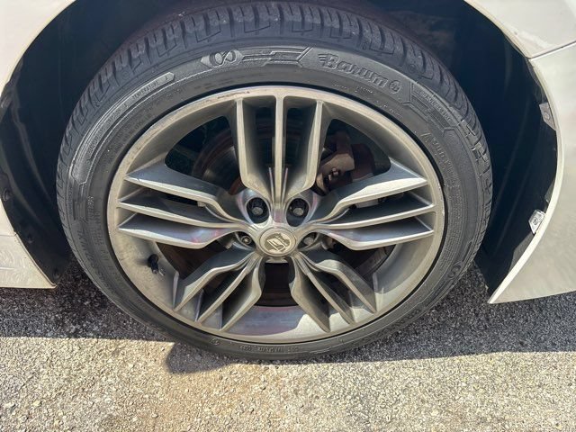 Used 2012 Lexus CT 200h Premium w/ Premium Audio Pkg FWD image 8