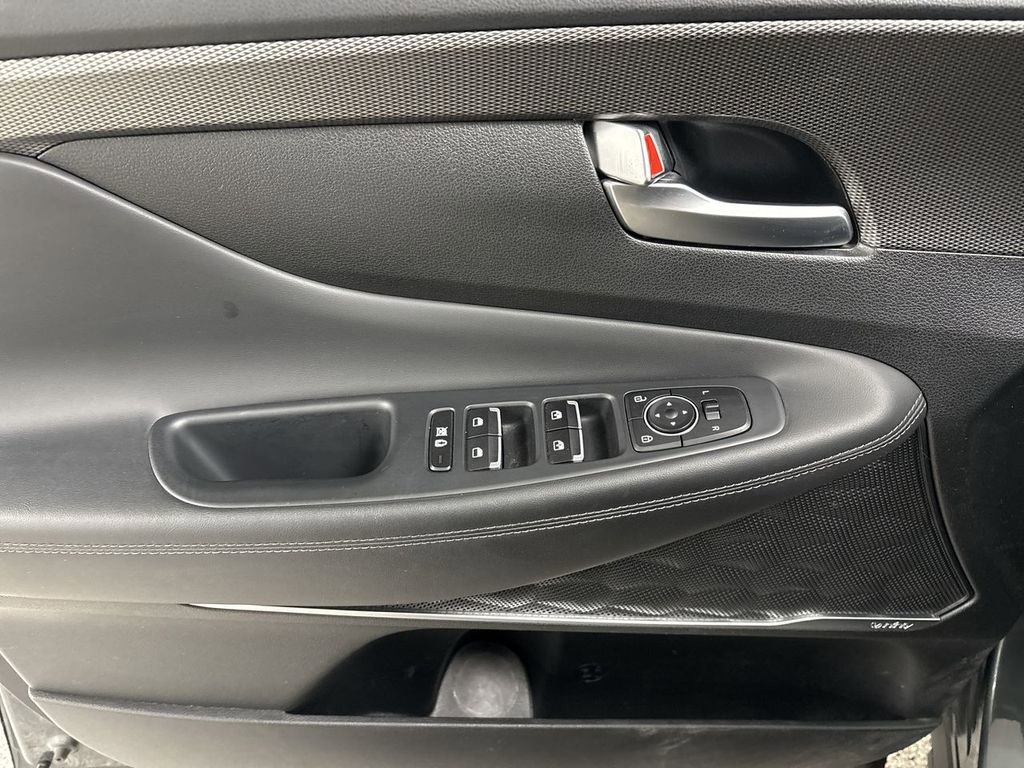 Used 2020 Hyundai Santa Fe SEL w/ Convenience + Premium Package image 11