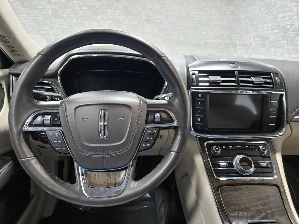 Used 2017 Lincoln Continental Reserve w/ Climate Package AWD/4WD image 16