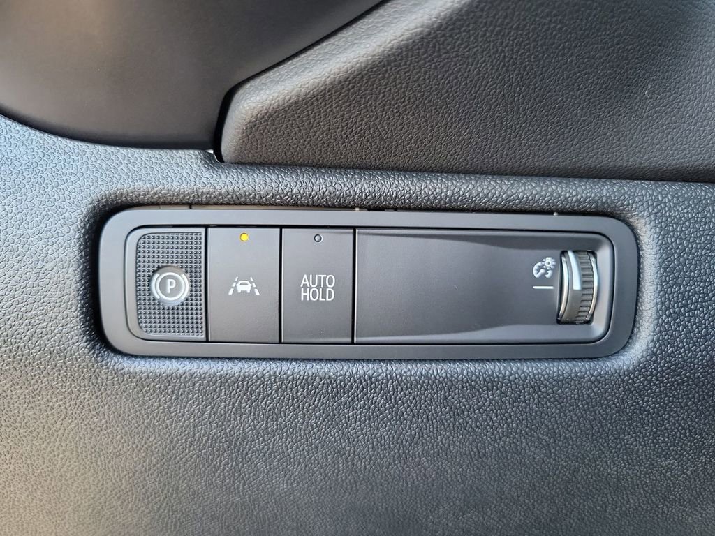 New 2026 Chevrolet Equinox EV LT image 17