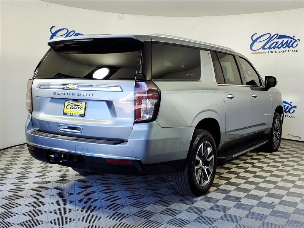 Used 2023 Chevrolet Suburban LS image 6