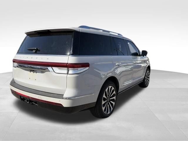 Used 2023 Lincoln Navigator Reserve AWD/4WD image 10