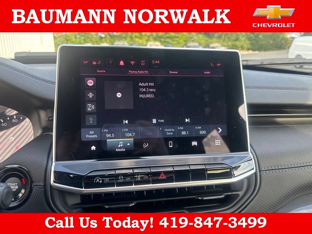Used 2026 Jeep Compass Latitude w/ Sun and Sound Group AWD/4WD image 6
