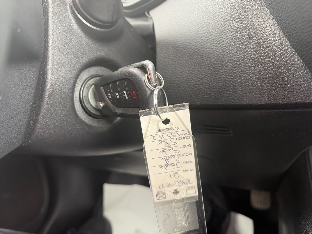 Used 2021 Toyota Corolla LE FWD image 25