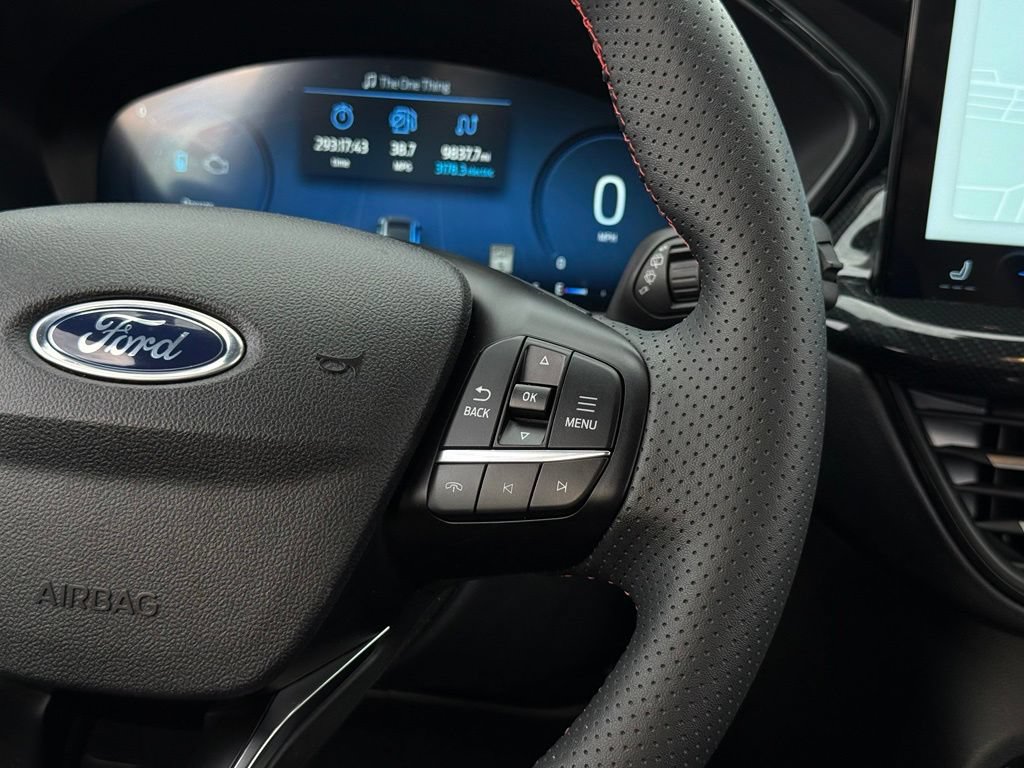 Used 2025 Ford Escape ST-Line Elite w/ Premium Technology Package AWD/4WD image 9
