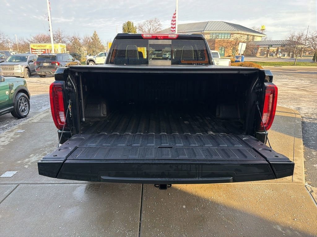 Used 2025 GMC Sierra 1500 AT4X image 42
