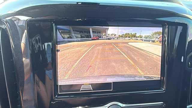 Used 2021 Chevrolet Traverse LS FWD image 20