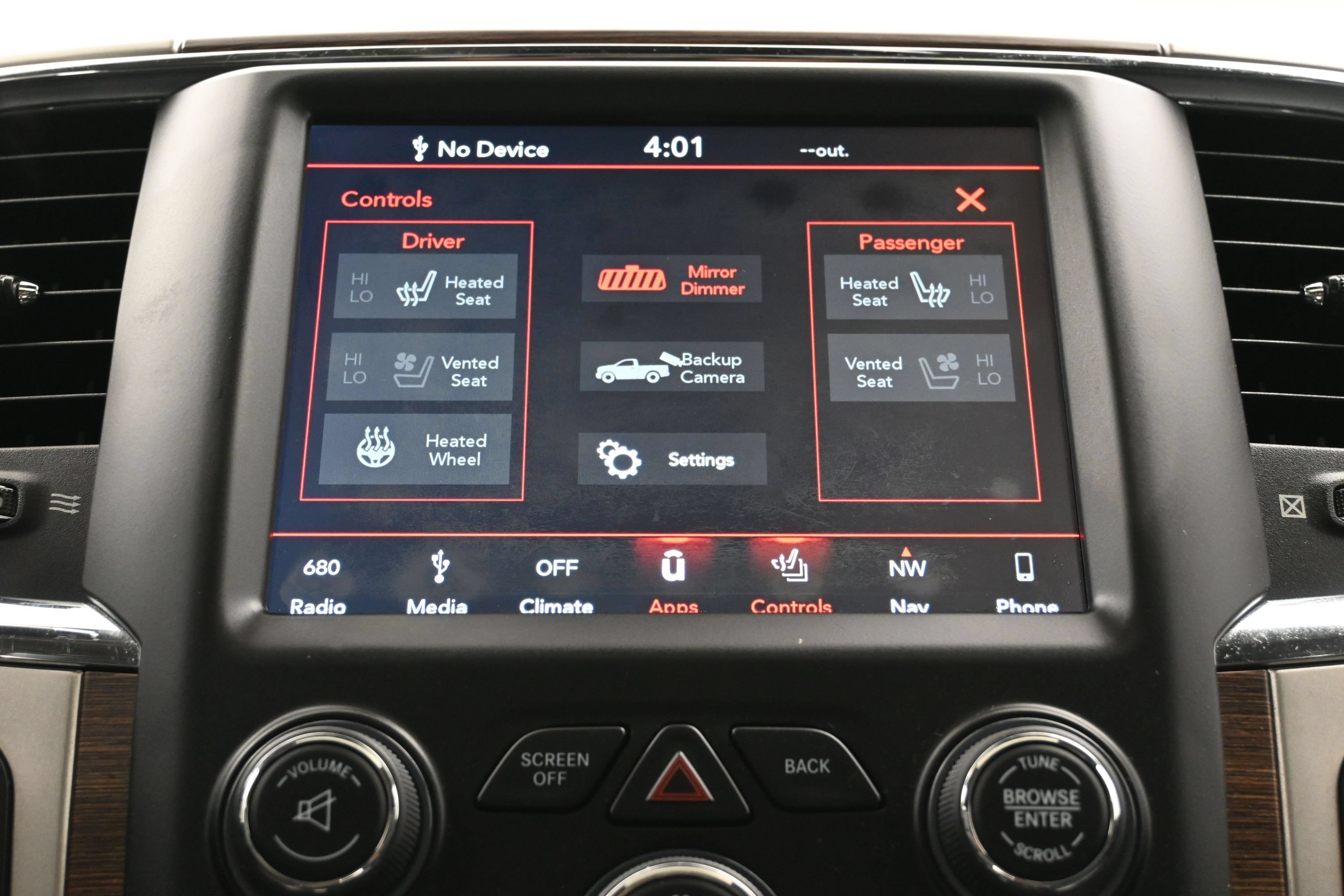 Used 2018 RAM 2500 Laramie w/ Snow Chief Group AWD/4WD image 33